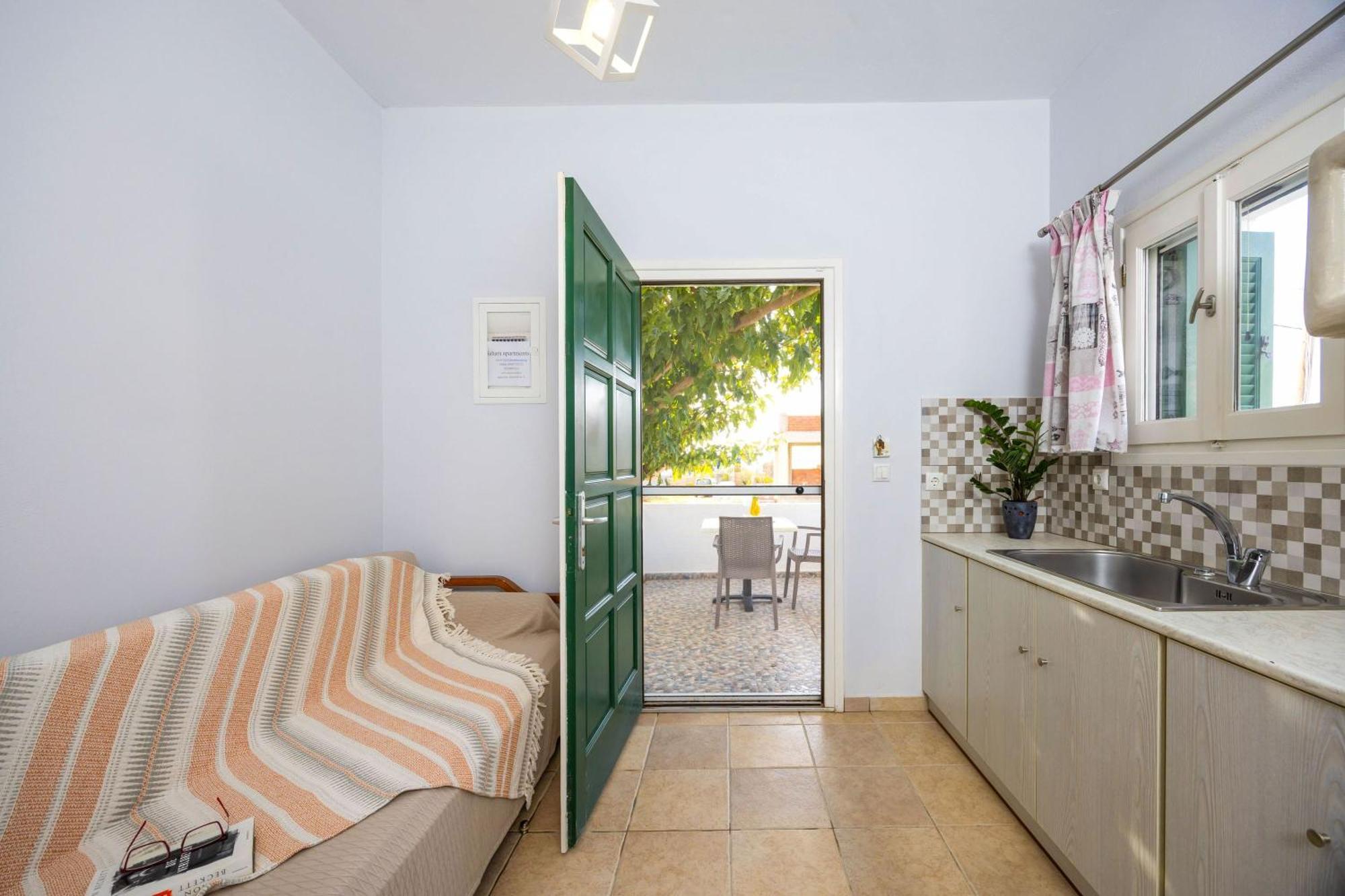 Sahara Beach Apartments - Kastraki Kastrákion Kültér fotó