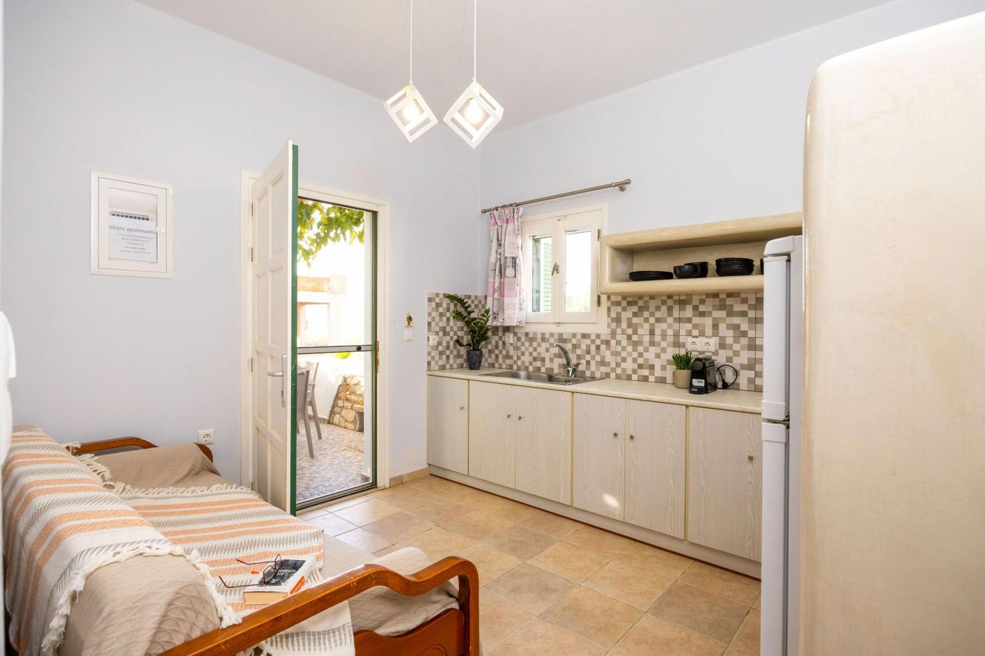 Sahara Beach Apartments - Kastraki Kastrákion Kültér fotó